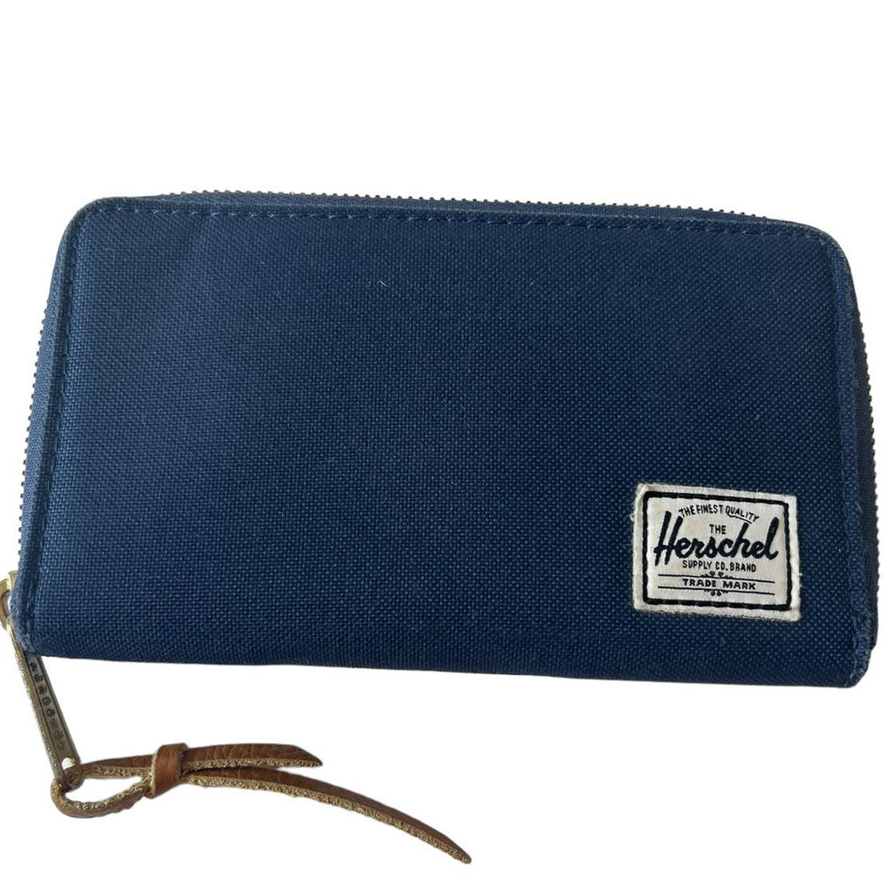 Herschel Supply Company Wallet Zippered Closure